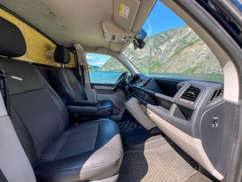 VW Transporter Campingbus - Gardermoen, Norwegen
