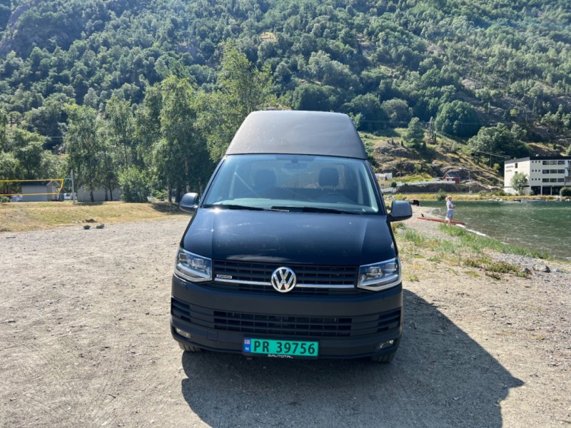 VW Transporter Campingbus - Gardermoen, Norwegen
