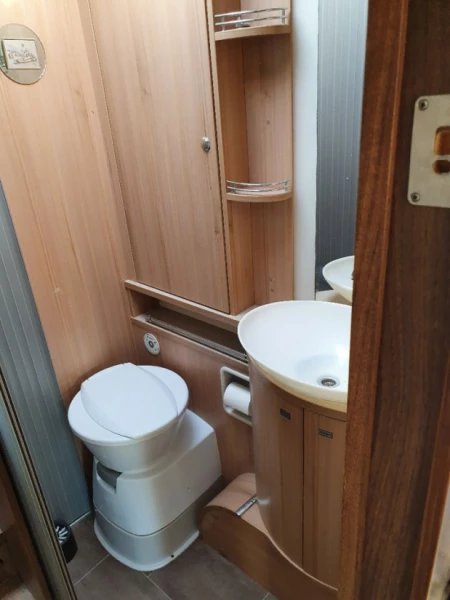 Bürstner Elegance B 821 I Wohnmobil - Ljusterö, Schweden
