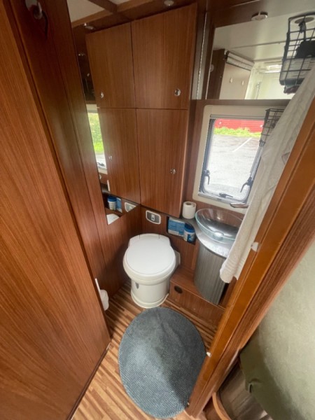 Adria Matrix M 680 SL Wohnmobil - Nesttun, Norwegen