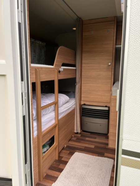 Weinsberg Caraone 500 FDK Wohnwagen - Ternitz, Österreich
