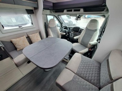 Challenger 328 Matkailuauto (Sa) 3OV 1995CM3 A Wohnmobil - Rajamäki, Finnland