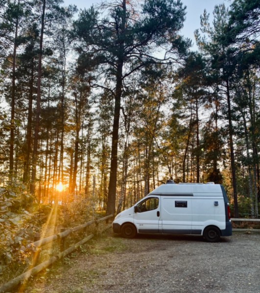 Renault Trafic 2.0 dCi Campingbus - Vendelsö, Schweden
