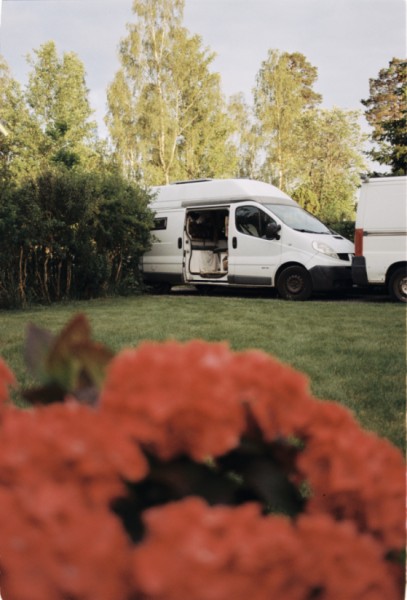 Renault Trafic 2.0 dCi Campingbus - Vendelsö, Schweden