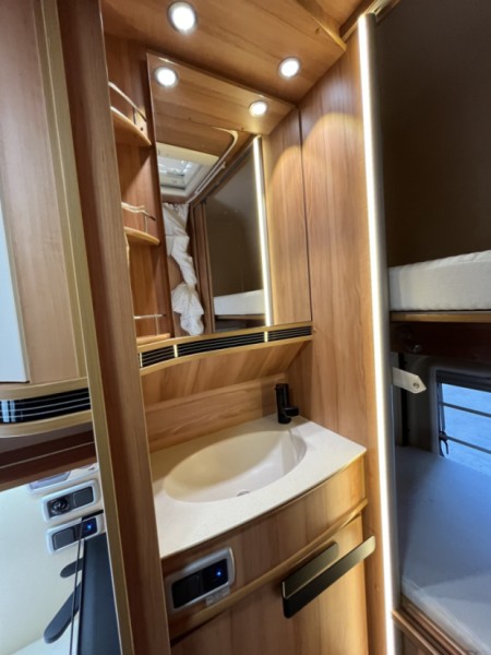 Pössl Vario 545 Campingbus - Rapperswil, Schweiz