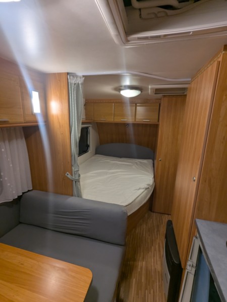 Bürstner Premio 485TK Caravane - Adelboden, Suisse