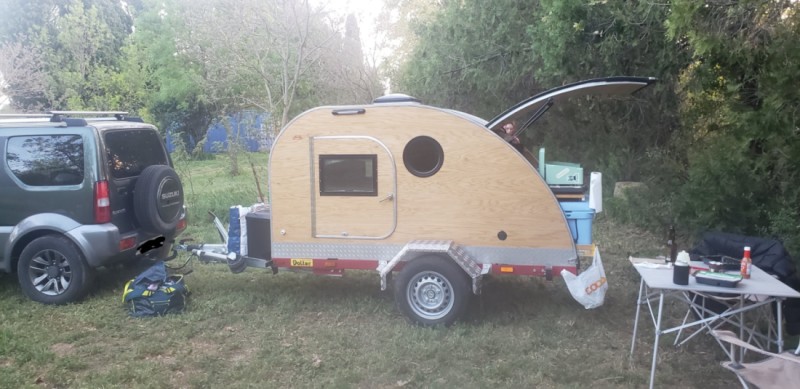 Woody Teardrop Wohnwagen - Jongny, Schweiz