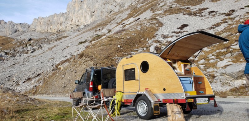 Woody Teardrop Wohnwagen - Jongny, Schweiz
