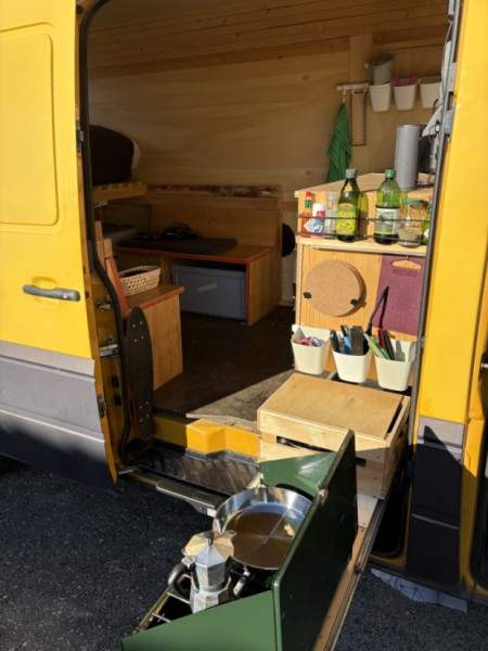 Mercedes Sprinter Campingbus - Lamboing, Schweiz