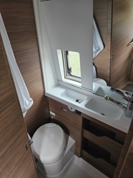 Knaus BoxLife 600MQ Campingbus - Grosswangen, Schweiz