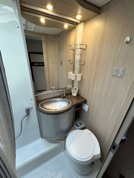 Dethleffs Globe S  A-677 Wohnmobil - Gränichen, Schweiz