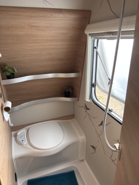 Knaus Südwind FDK 540 Caravane - Adligenswil, Suisse