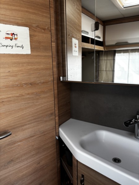 Knaus Südwind FDK 540 Caravane - Adligenswil, Suisse