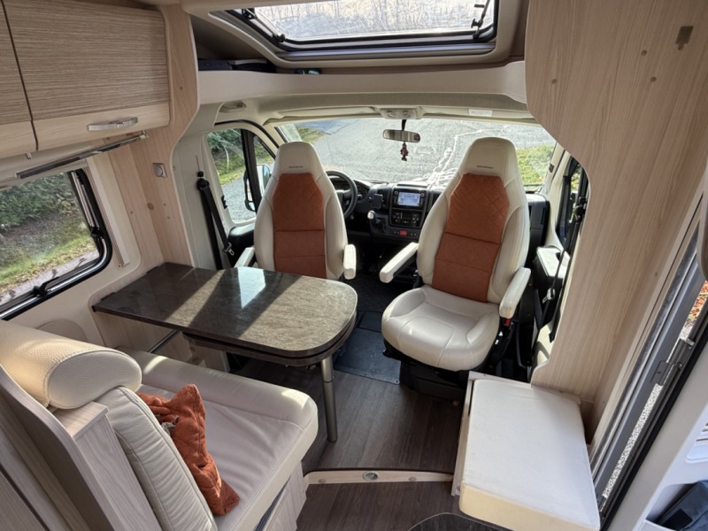Bürstner Gmbh BT6461 Matkailuauto (Sa) 3OV 2287CM3 A Wohnmobil - Tampere, Finnland