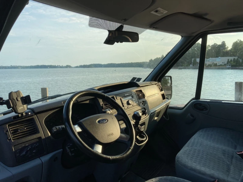 Ford Transit Umpikori 2.2 Tdci Campingbus - Helsinki, Finnland