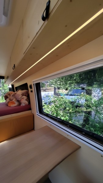 VW Crafter Bybobil - Lausanne, Sveits