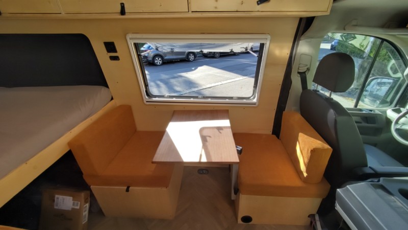 VW Crafter Campingbus - Lausanne, Schweiz