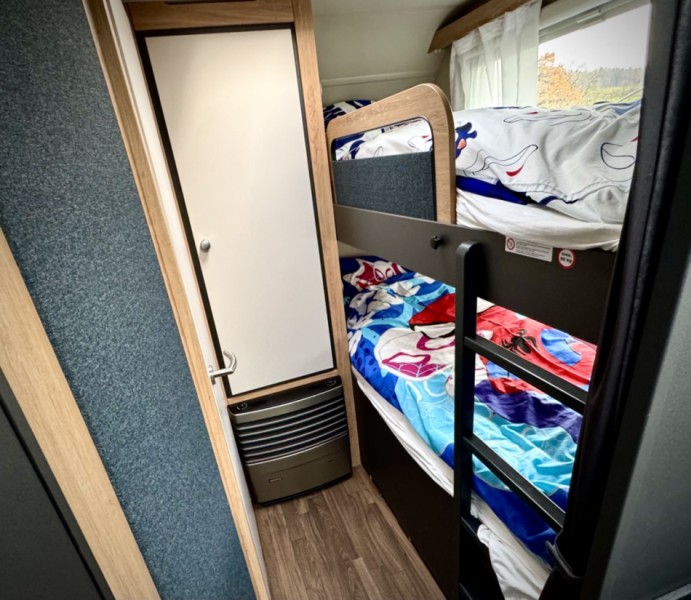 Knaus Sport 500 KD Wohnwagen - Kloten, Schweiz