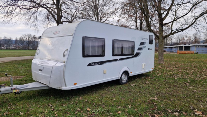 LMC Musica 513 Black Selection Wohnwagen - Kölliken, Schweiz
