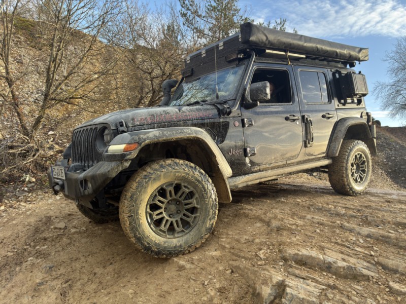 Jeep Wrangler Rubicon Campingbus - Wolfschlugen, Deutschland