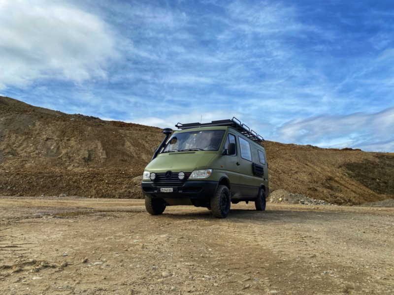 Mercedes Sprinter 4x4 Campingbus - Kloten, Schweiz