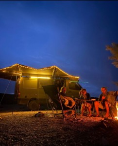 Mercedes Sprinter 4x4 Campingbus - Kloten, Schweiz