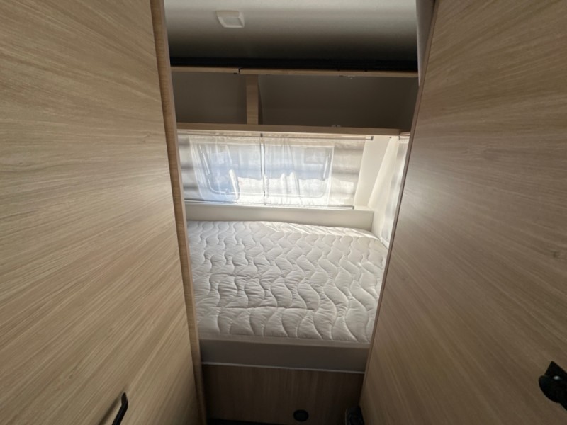 Caravelair Alba 426 Family Style Wohnwagen - Corgémont, Schweiz