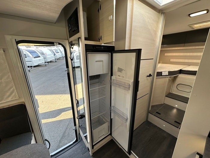 Chausson 777 Titanium Ultimate Wohnmobil - Corgémont, Schweiz