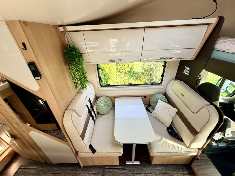 Forster A699DVB Motorhome - Au, Switzerland