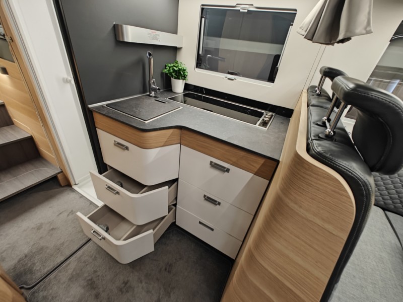 Adria Matrix 670 SL 2.2 Mjet Wohnmobil - Akaa, Finnland