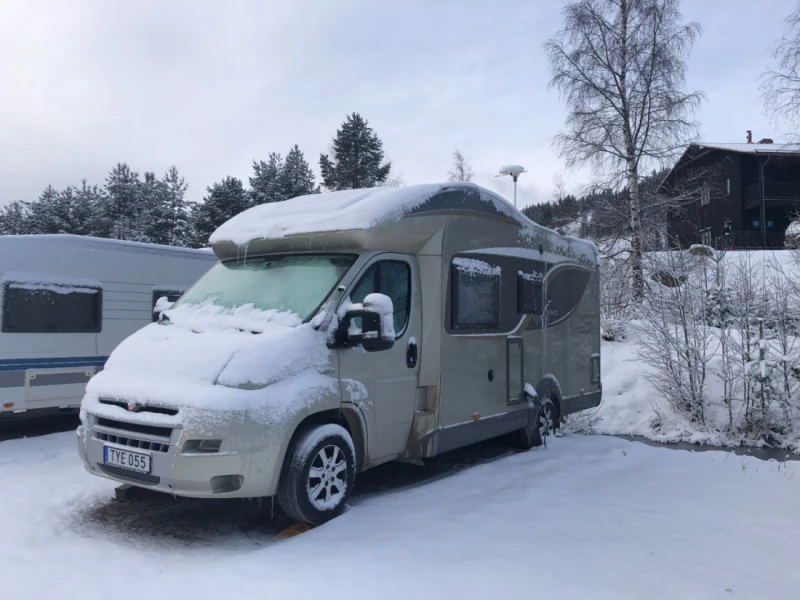 Bürstner Ixeo 664 Wohnmobil - Skogstorp, Schweden