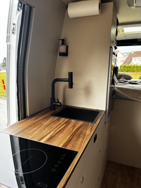 Fiat Ducato Campingbus - Villigen, Schweiz