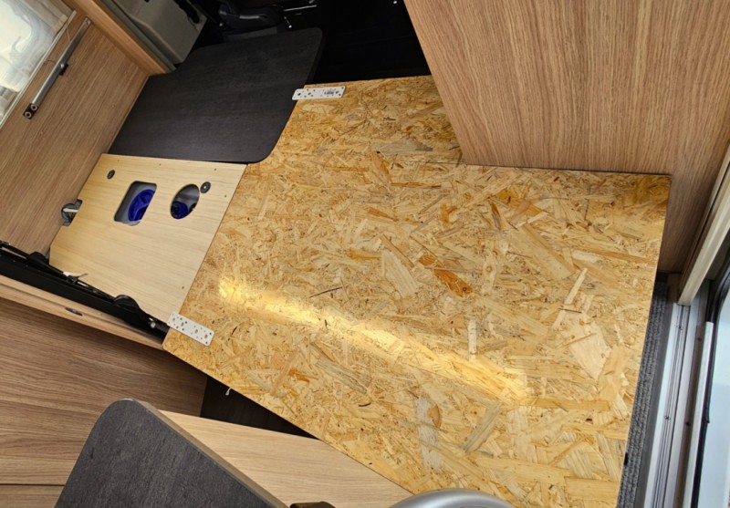Sunlight V60 Wohnmobil - Pully, Schweiz