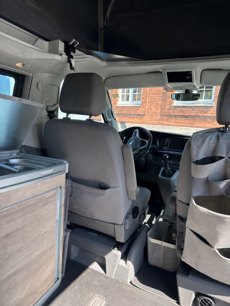 VW Transporter T6 Skåp 2.0 TDI Campingbus - København N, Dänemark