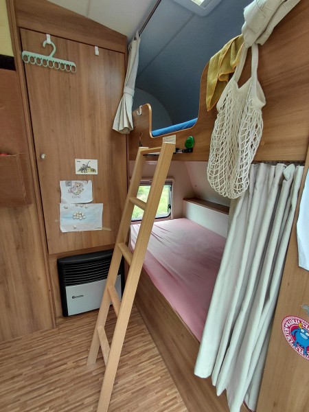 Bürstner Averso 440TK Wohnwagen - Rickenbach, Schweiz