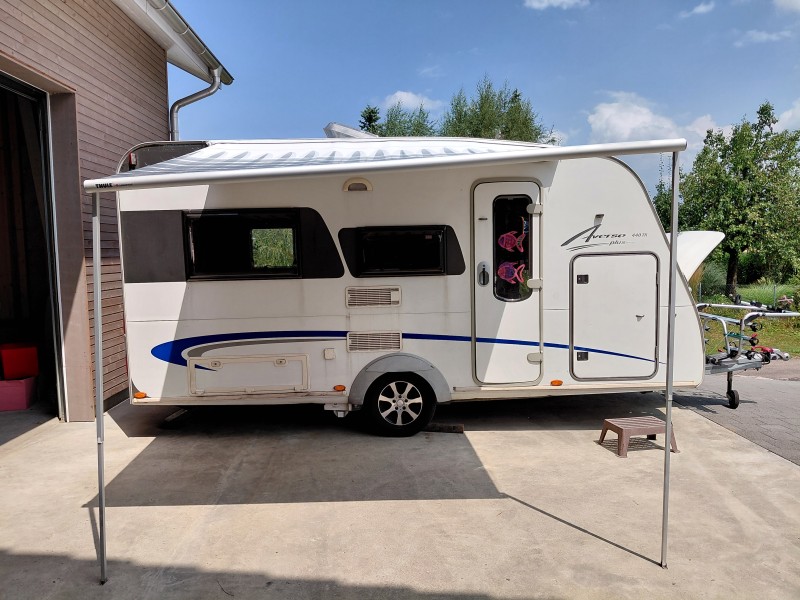 Bürstner Averso 440TK Campingvogn - Rickenbach, Sveits