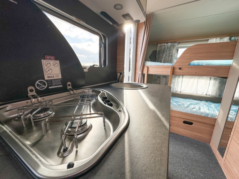 Weinsberg CaraOne 400 LK Wohnwagen - Höri, Schweiz