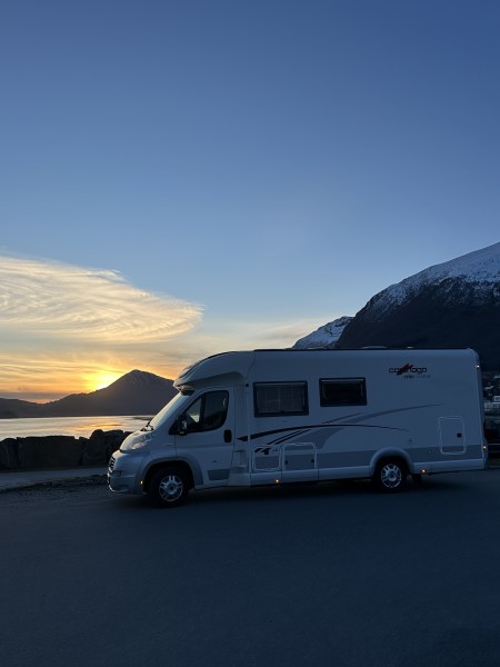 Carthago C-Line Matkailuauto - Ørsta, Norja
