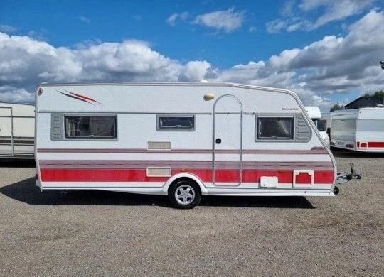 Kabe Smaragdgle KS Husvagn - Valbo, Sverige
