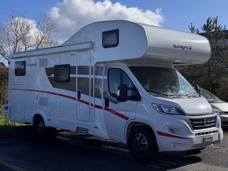 Fiat Capron Wohnmobil - Ecublens, Schweiz