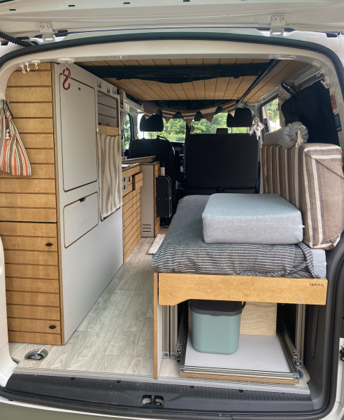 VW T6.1 Van - Bottmingen, Suisse