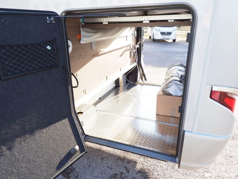 Hymer B MasterLine I 890 Husbil - Raisio, Finland