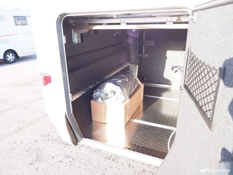 Hymer B MasterLine I 890 Husbil - Raisio, Finland