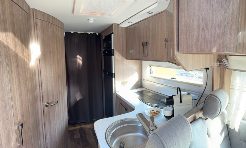 Kabe I810 LQB Wohnmobil - Vaxholm, Schweden