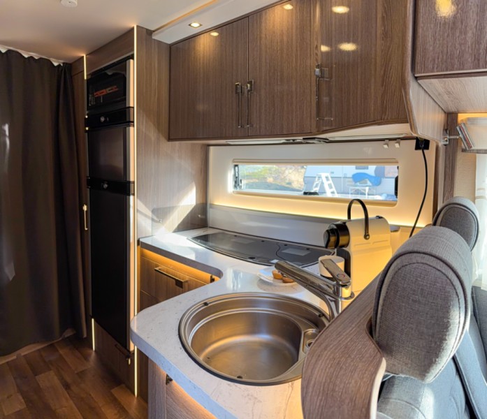 Kabe I810 LQB Wohnmobil - Vaxholm, Schweden