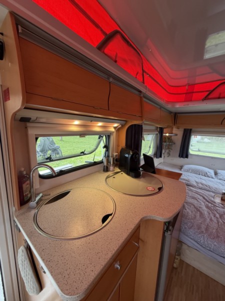 Hymer Eriba Feeling 430 Matkailuvaunu - Willisau, Sveitsi