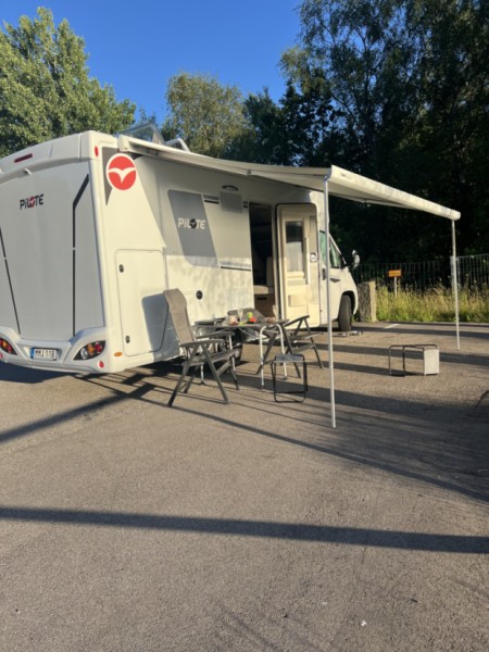 Pilote P 696D EVIDENCE Taksäng Husbil - Växjö, Sverige