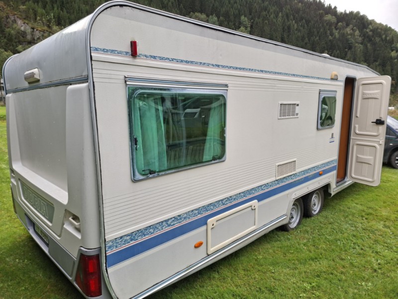 Adria 613 UL Matkailuvaunu - Sande i Vestfold, Norja