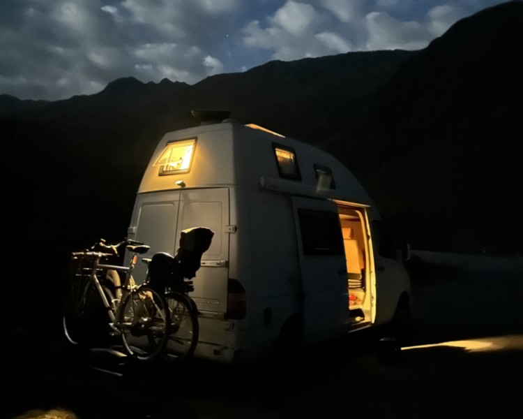 Mercedes Cicada Spirit Campingbus - Zürich, Schweiz