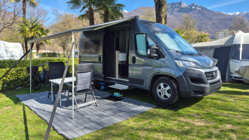 Pössl Roadcamp Wohnmobil - Illgau, Schweiz